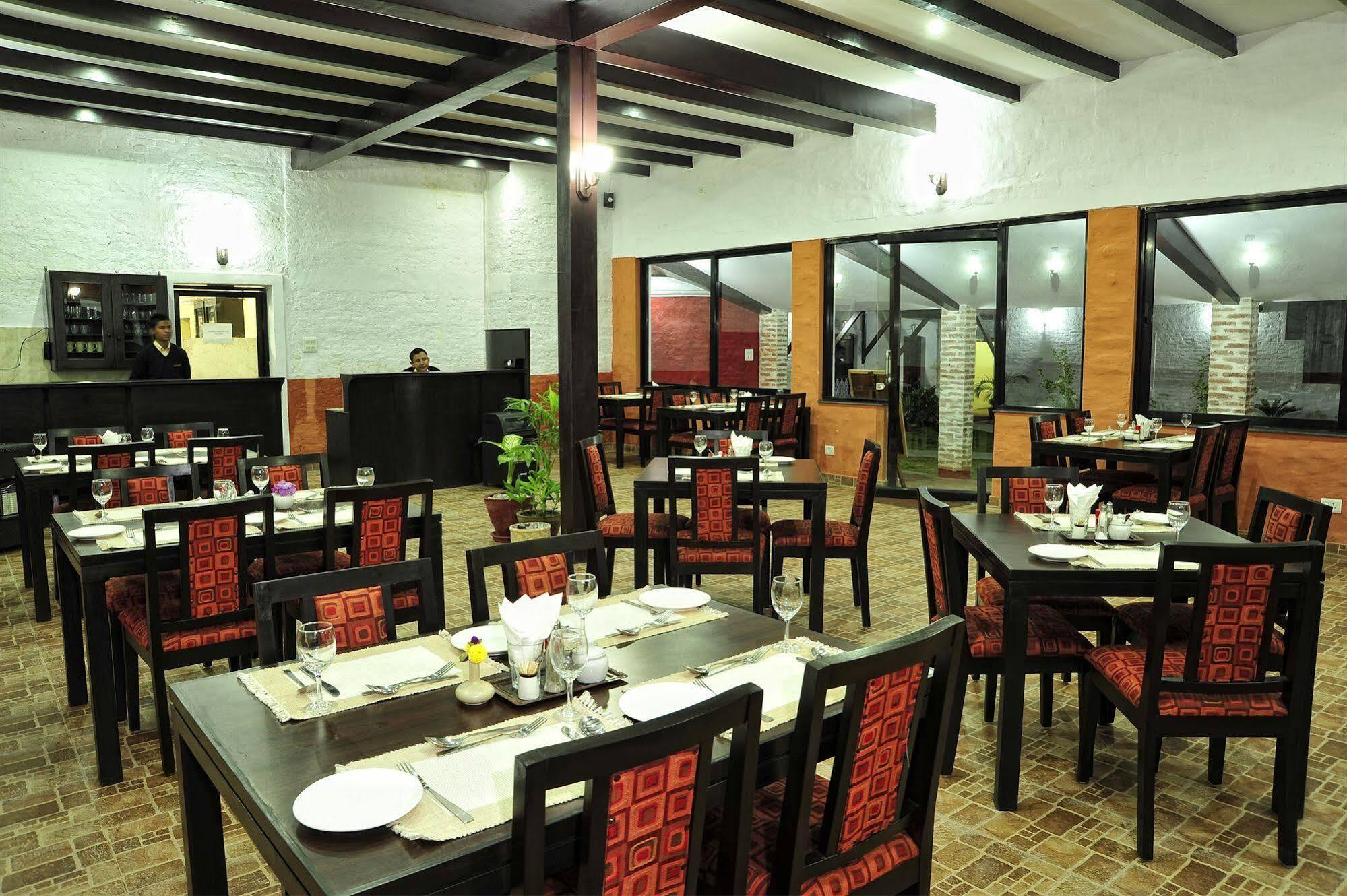 Oyo 738 Hotel Kaze Darbar Kathmandu Exterior foto